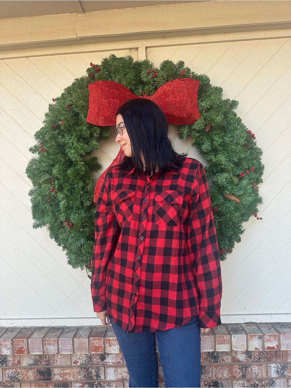 OALUXE Red and Black Plaid button up long sleeve shirt Large
